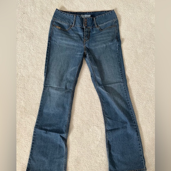 LEVIS Never worn Jeans - Picture 4 of 5